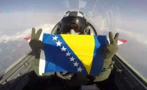 Viralni hit: Kako je jedan pilot poželio sretan Dan nezavisnosti Bosni i Hercegovini